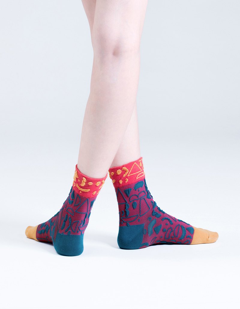 ∟襪長：12cm ∟腳底：22～24cm 早起跑步也跟去，市場買菜也跟去，上班來不及也跟去，因為✦你最迷人∴