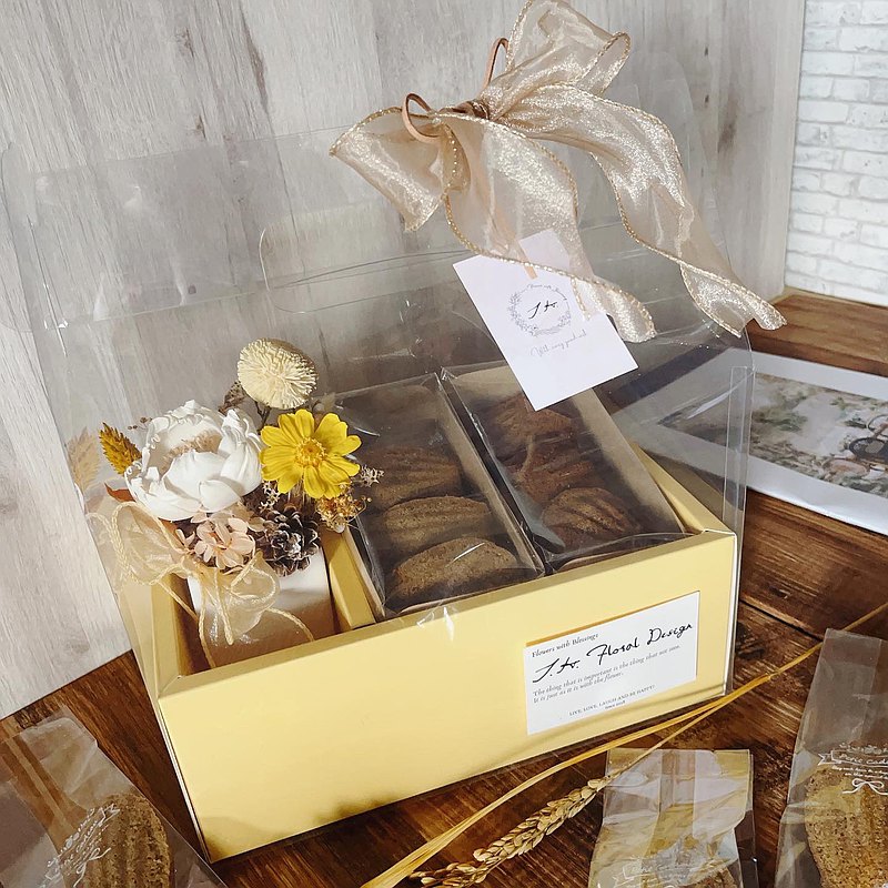 【中秋禮盒】乾燥盆花x甜點/瑪德蓮花藝禮盒