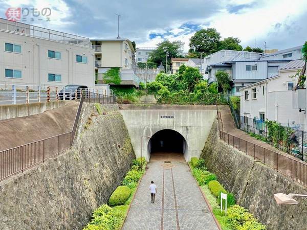 東急東横線の 廃線跡 をめぐる 横浜駅周辺