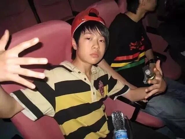 網評「舊照差異大」的陸劇男星！張彬彬、成毅黑歷史被笑，張凌赫、陳飛宇是潛力股！