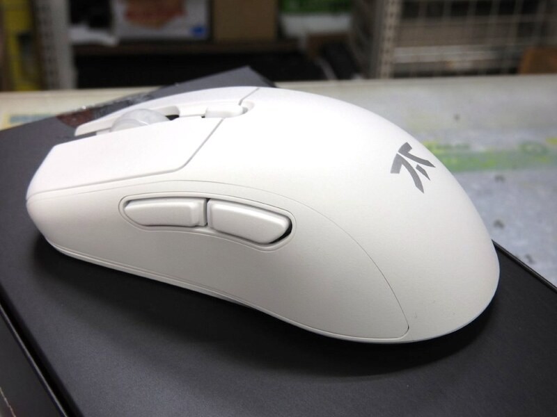 色: ホワイト】FnaticGear BOLT White ワイヤレスゲーミン-