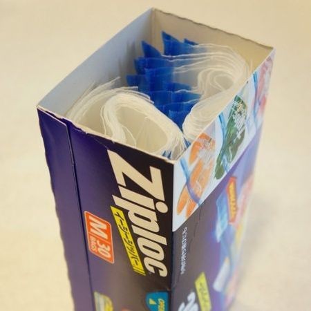 ジップロック収納のコツ 収納場所に合わせて箱をオープン