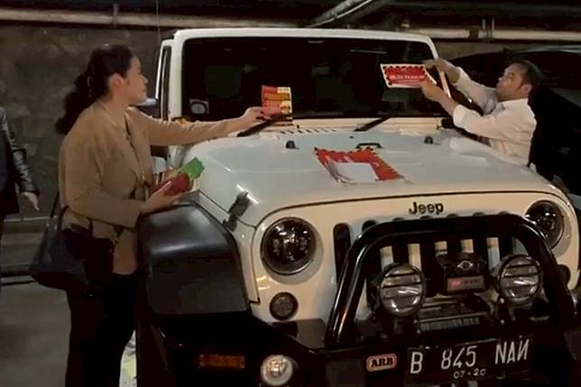 Jeep Hingga Minicooper Kena Razia Pajak Di Cilandak Town Square