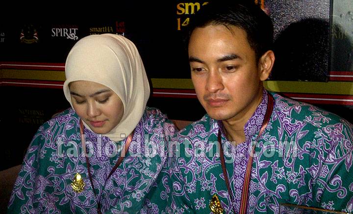 Begini Karier Zumi Zola Di Dunia Hiburan Hingga Menjadi Gubernur Jambi Tabloidbintang Com Line Today