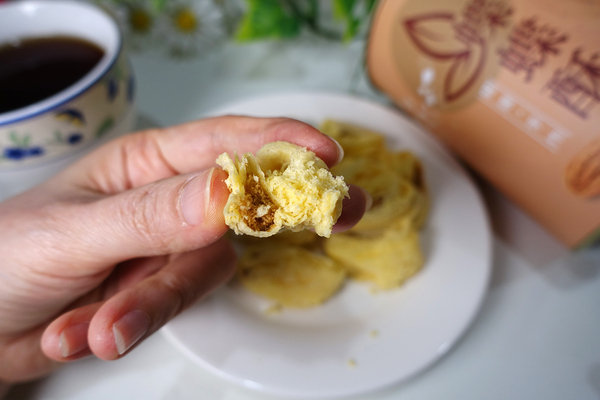 千層蛋捲推薦-38熊蝶蝶酥,團購美食台北伴手禮,包裝可客製化的手工蛋捲,適合當婚禮小物、彌月禮、公司團體贈品的好吃宅配美食