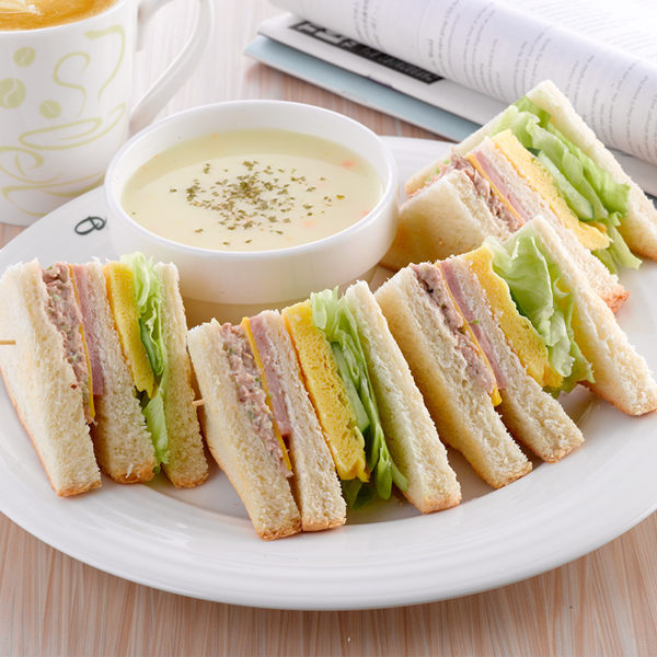 現烤總匯三明治套餐(附60元飲品)