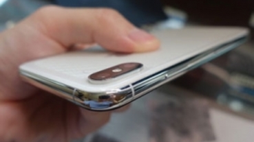 Cape Cod 拋光布 feat. iPhone XS 拋光不鏽鋼邊框 再一次閃亮