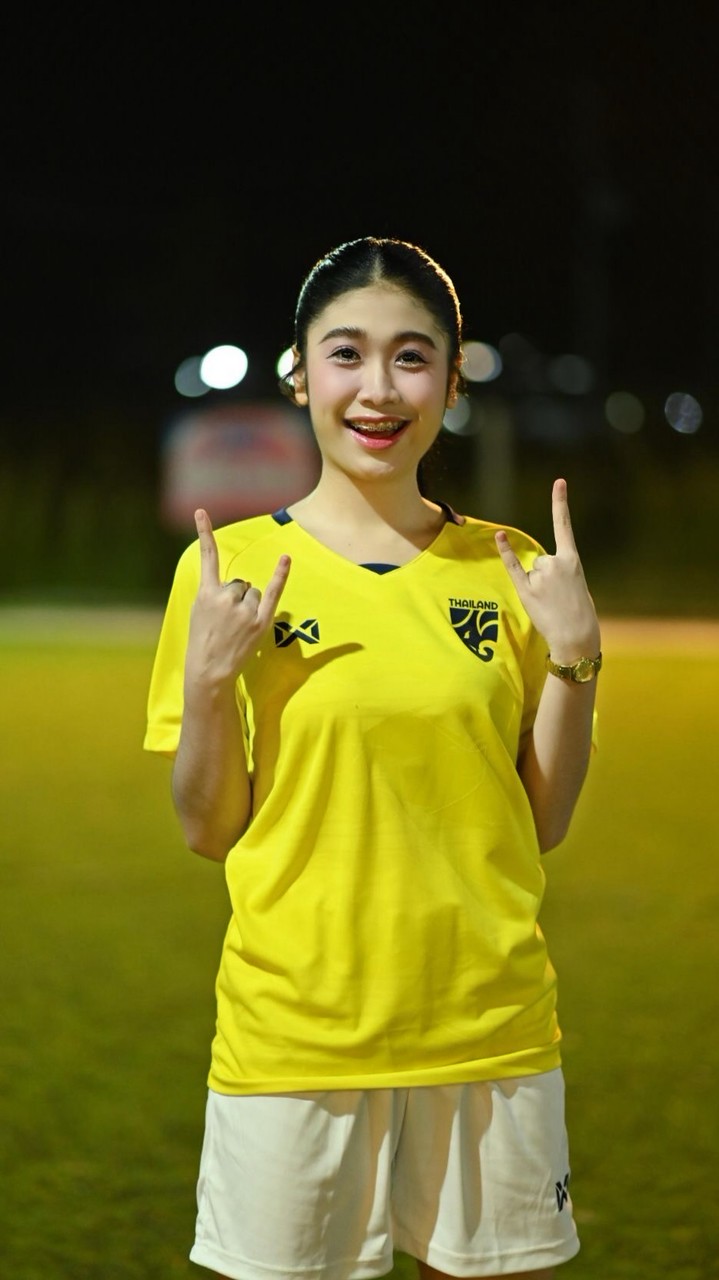 ท้ายหัวจ่ายเพลงนักบอล