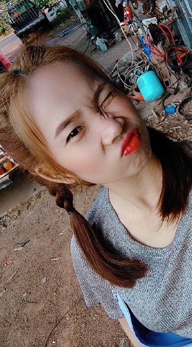 🌹🌹วราพร..คิดจะบินอย่าลืมดินที่เคยเดิน🥀🥀