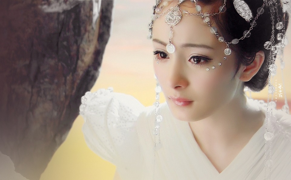 古裝&時裝都好看的神顏女星TOP 1：楊冪