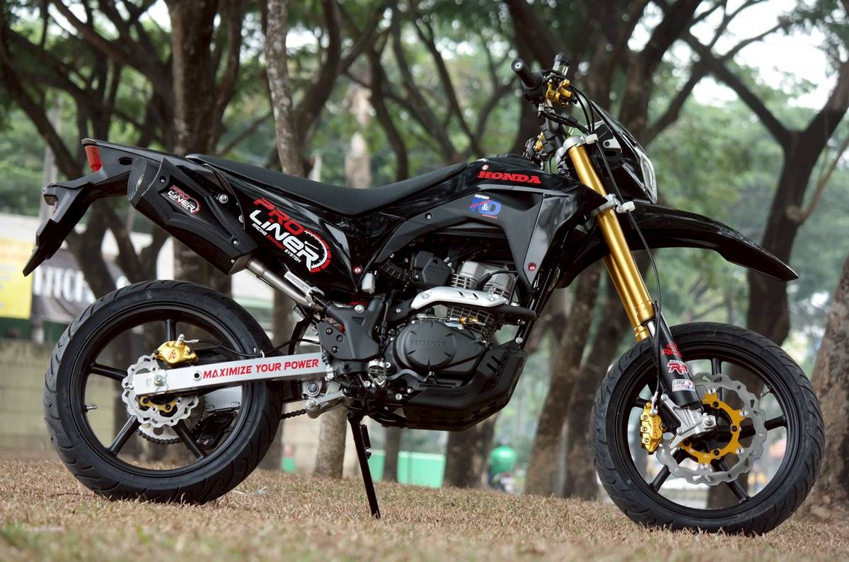 Racing Boy Rombak Honda CRF 150L Jadi Supermoto
