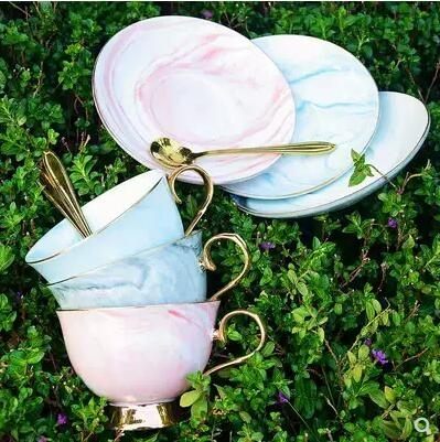 全館支持開發票，送貨到府，支持外島派送。