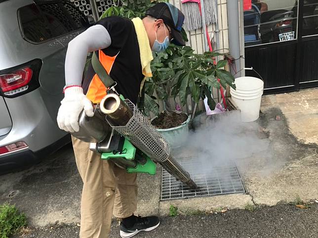 防登革 中市府清水容器