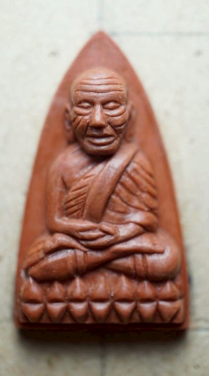 ความเพียร "พระปิดตายอดเศรษฐี ลาว + หลวงปู่ทวด" 5เดือน