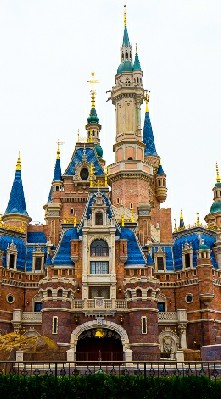 โรล-โรงเรียนเจ้าหญิงเจ้าชาย