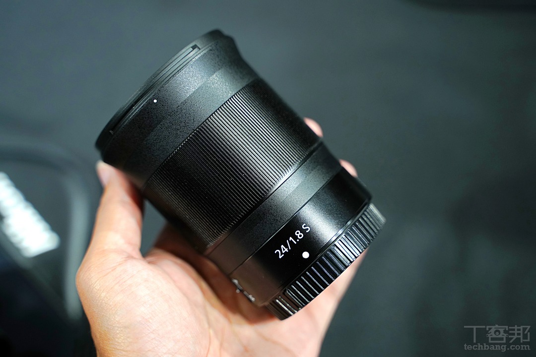 現場亦有展示甫發表不久的 Nikon Z 24mm F1.8 S 定焦鏡。