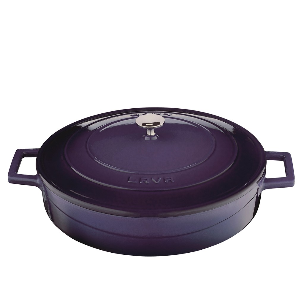 為什麼鑄鐵鍋重？首先，一個好的鑄鐵鍋必須很重且它一定很厚實。能夠吸收更多的熱量使得它從每個點都具有均勻的受熱程度，在國際標準中規定，底座的厚更健康美味的食物從湯到烤，從蛋糕到麵包，擁有一個LAVA，你