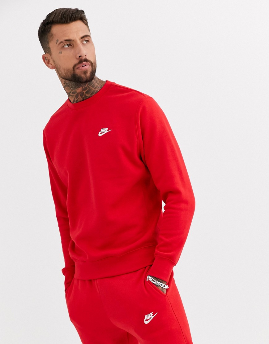 Sweatshirt by Nike Your casual vibe, sorted Crew neck Branded design Fitted trims Regular fit Just s
