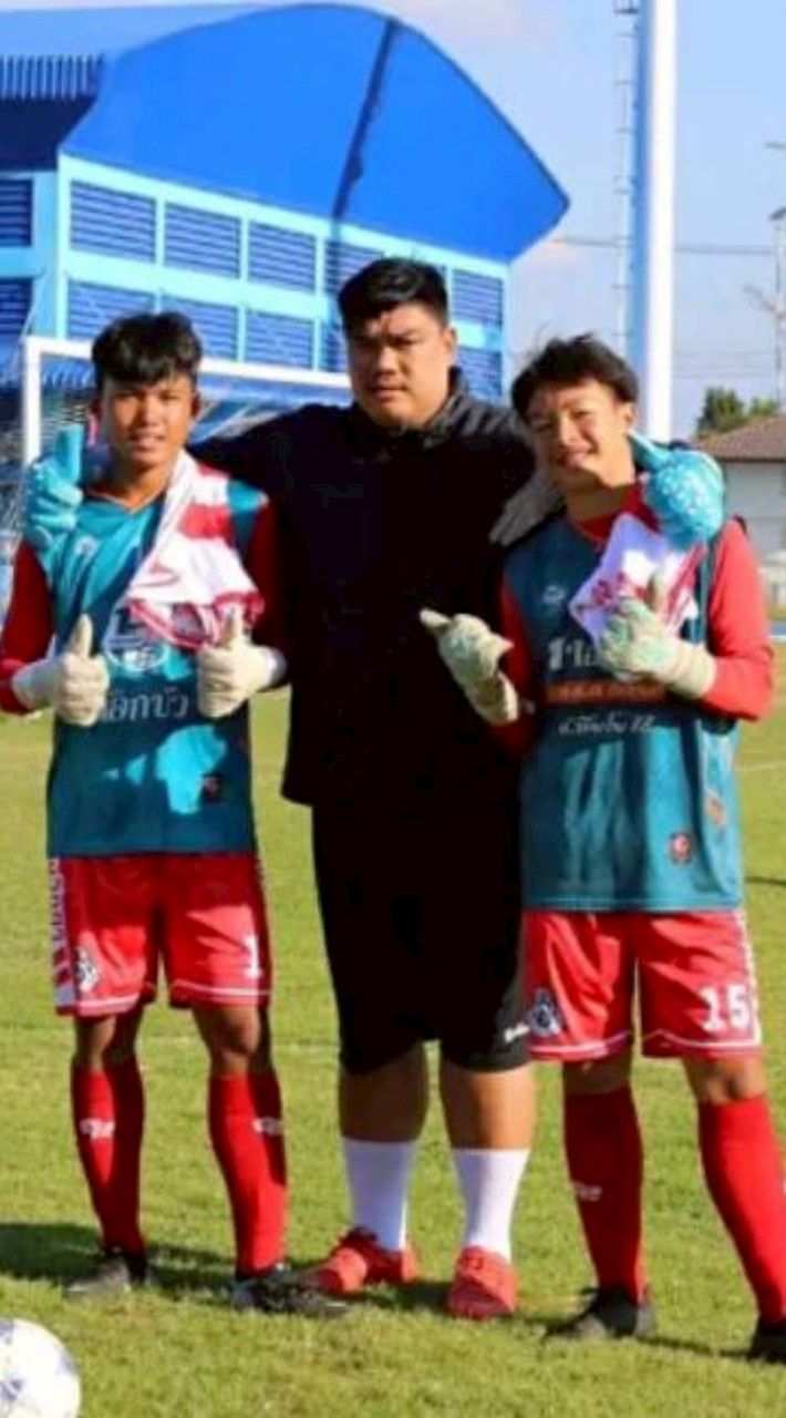 ด้อมโค้ชแทนพุทธิรังษีพิบูรณ์ เเตงโม ยูไนเต็ด