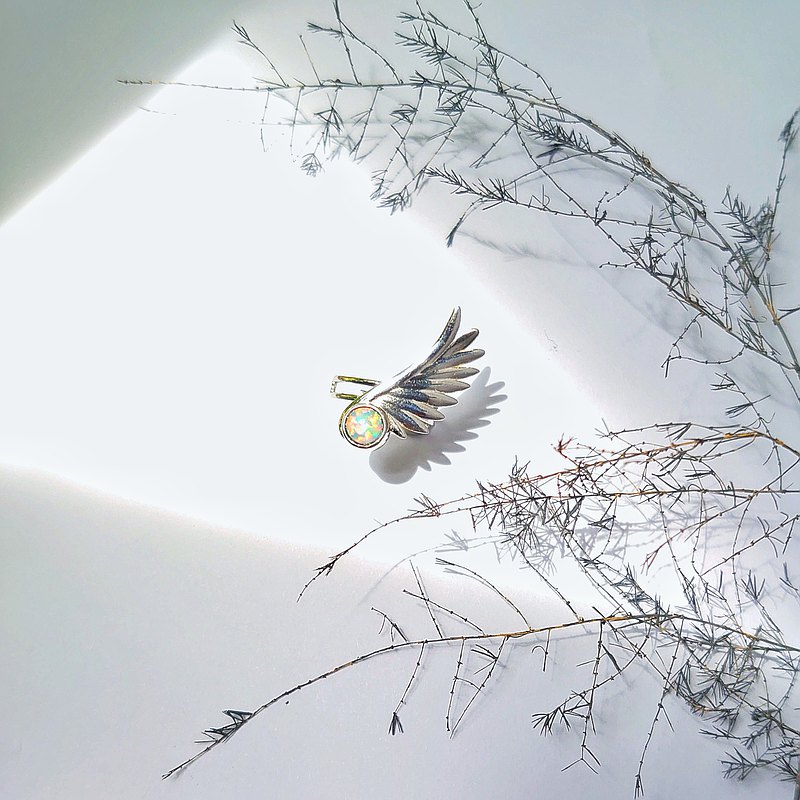 飛翔之翼蛋白石純銀耳骨夾