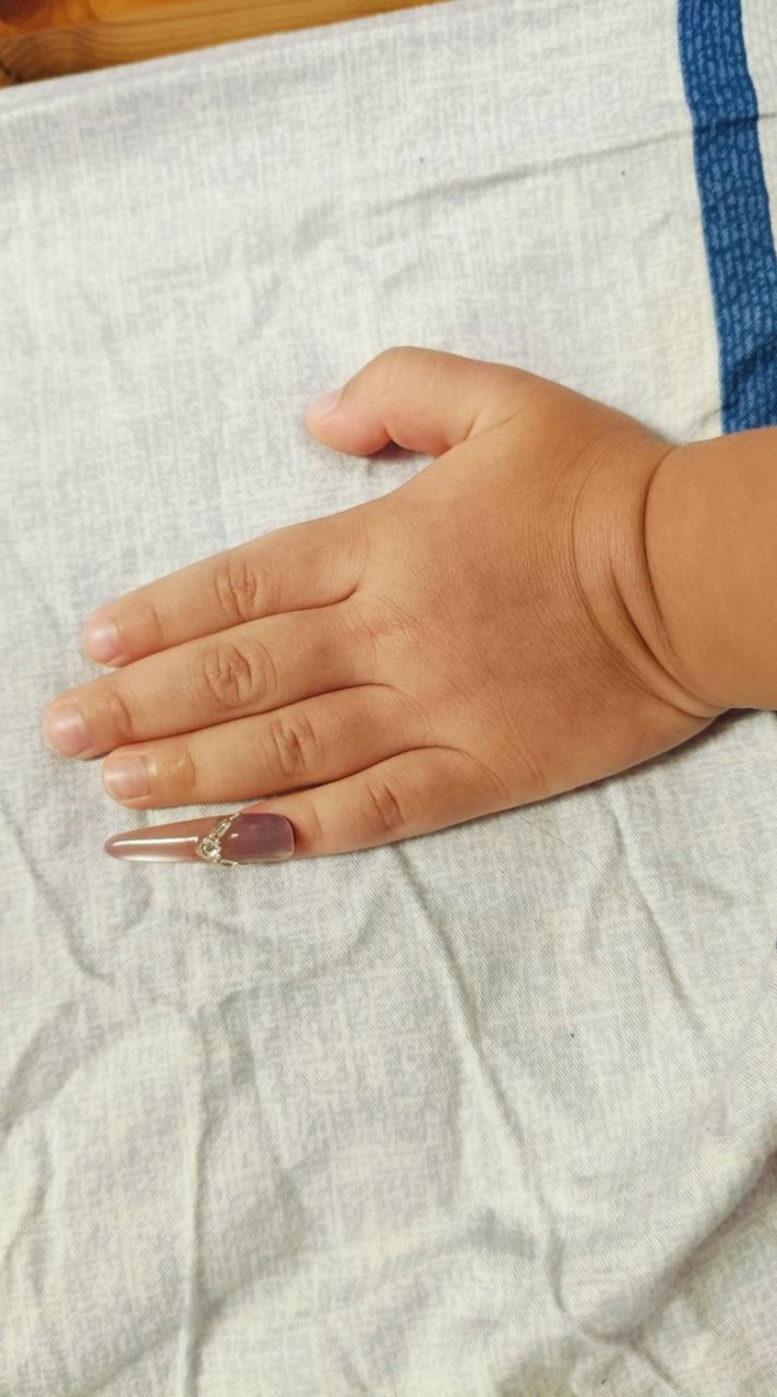 TYS Nail Art 腦波弱集團