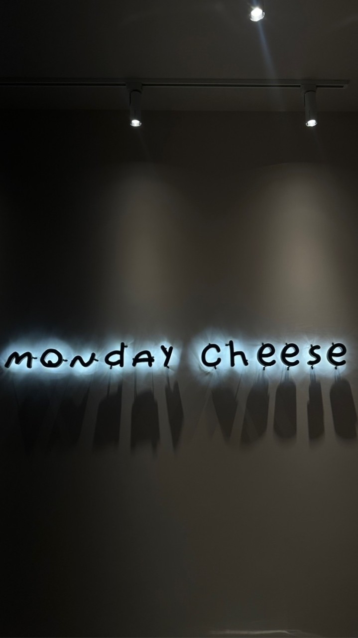 Monday cheese🧀