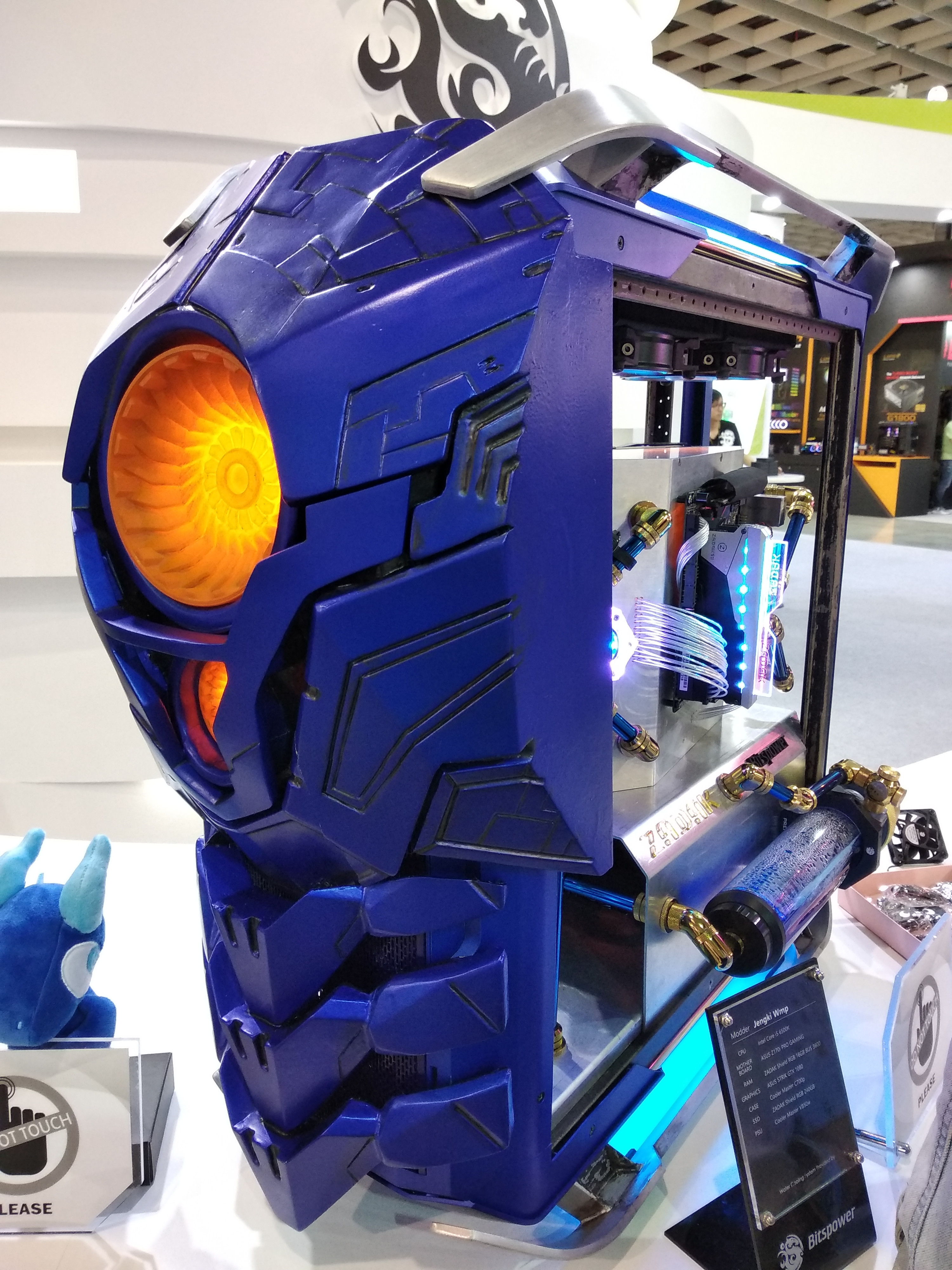 Computex 不能沒有 RGB！從鍵盤、機殼、主機板到風扇都要閃亮，一次看完展場中炫麗的「光害」產品