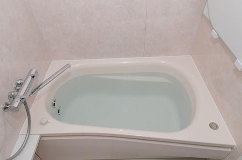 適当に掃除するのは絶対ｎｇ 追い焚き できるお風呂の正しいお手入れ方法とは