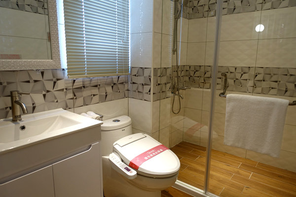 台中清水建案-青雲賦，台中清水買房，台中海線建案，台中清水預售屋，6分鐘到清水車站，2房首付8萬、3房首付15萬、10年免管理費