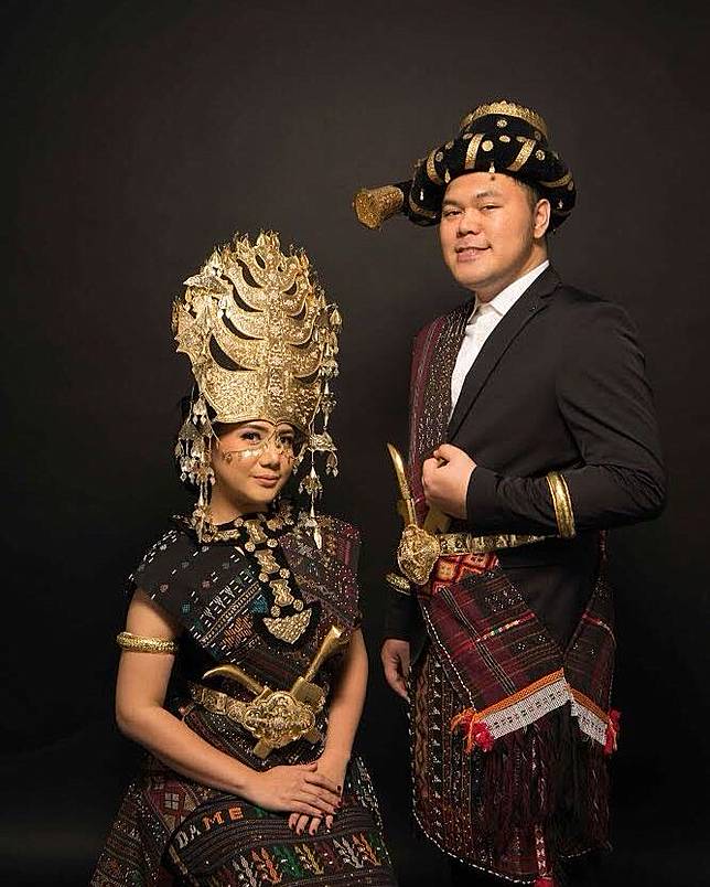 Ulos Pakaian Adat Dari - Baju Adat Tradisional