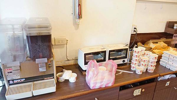 【台北美食】大佬牛牛排館-美味的台式牛排商業午餐只要100元！