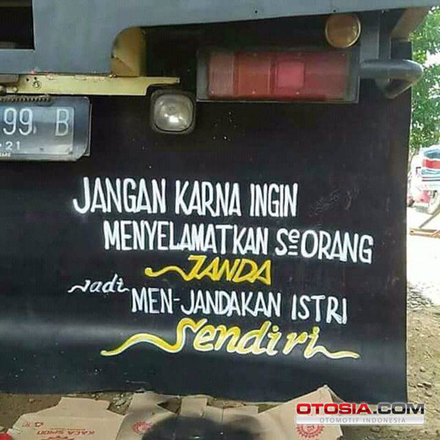  Tulisan  Lucu  di  Bak  Truk  Ada Benernya Lho