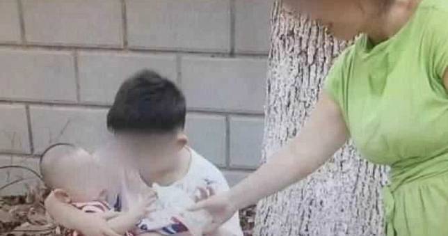 賣兒換錢！狠爸媽只為了「區區4萬塊」　竟出售未滿月男嬰