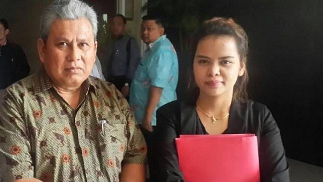 Charles Andrew Terancam Penjara Karena Tidak Sengaja Merusak Palang