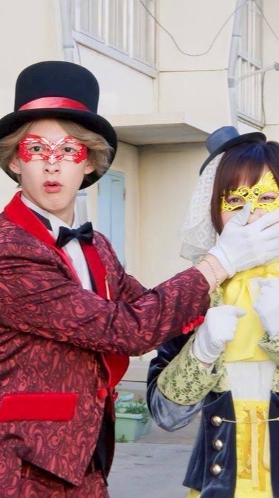 🎩❤️×🎩💛
