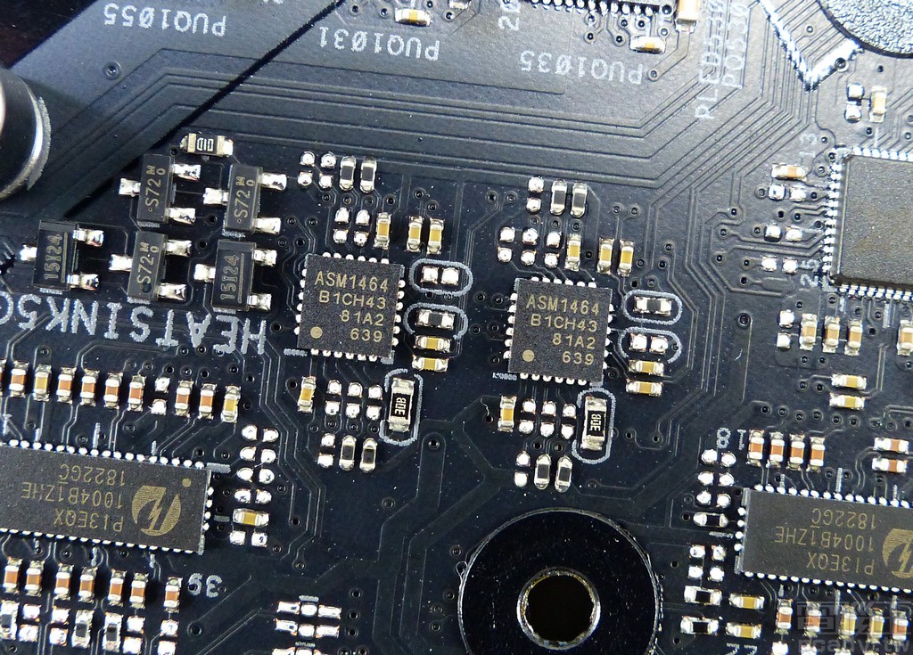 背板 I/O 4 個 USB 3.1 Gen1 直接銜接至晶片組，每個均加裝 ASM1464 晶片加強訊號傳輸品質