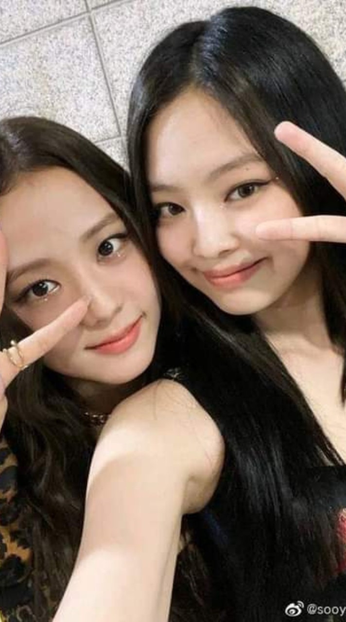 Jisoo&Jennie BLACKPINK