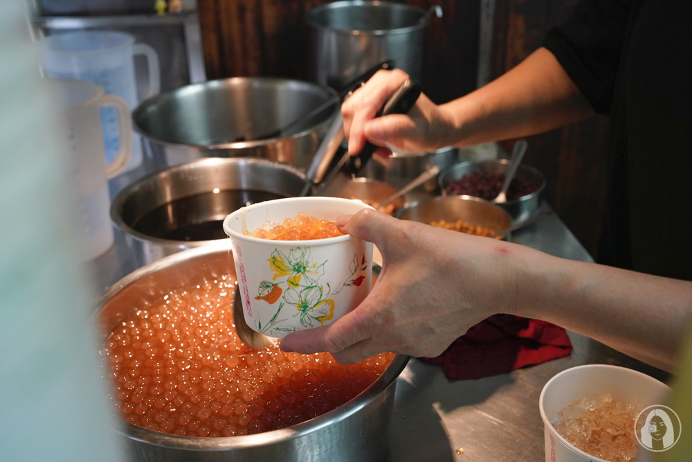 高雄 師範大學 行事紅心粉圓 燒仙草