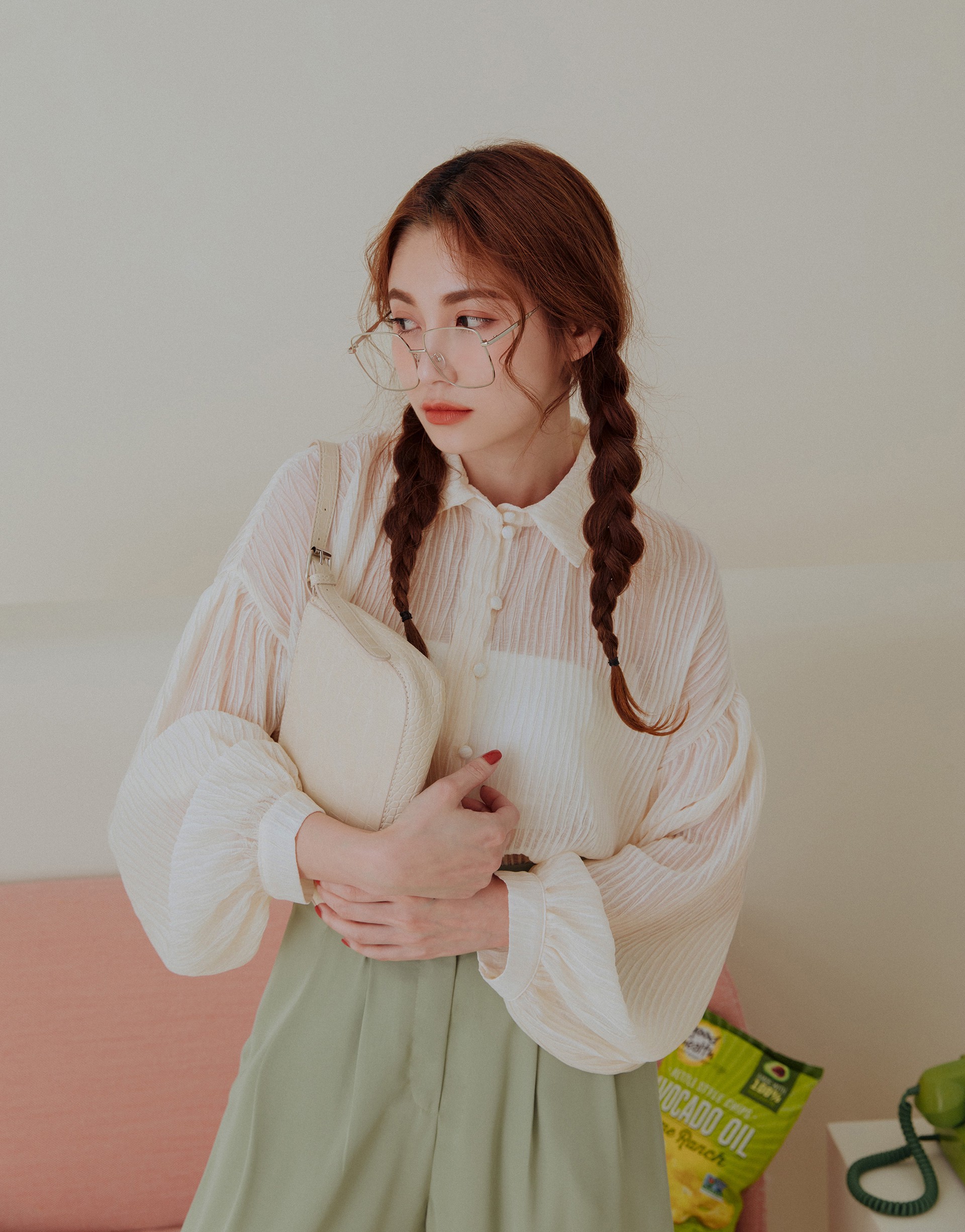 PAZZO+飄逸壓褶造型長袖上衣(居妮GINNY聯名款)