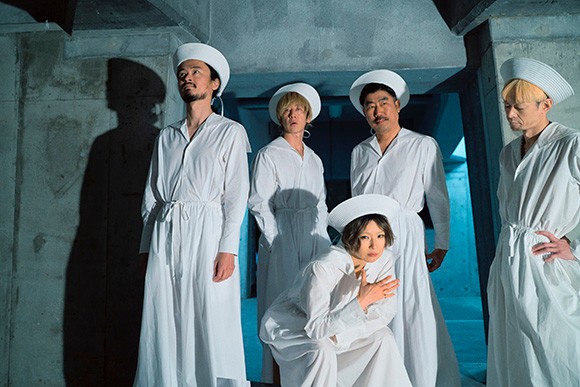 世界が腐っていてもハッピーに 椎名林檎の境地