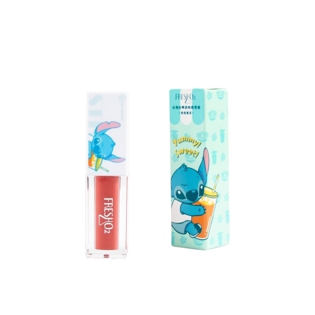 詳細介紹 商品規格 商品簡述 1.羽毛般輕盈一抹釋放水感2.保濕不黏膩展現水嫩透亮雙唇3.添加酪梨油、海藻糖、夏威夷堅果油 品牌 FreshO2 原產地 台灣 深、寬、高 8x2x8cm 淨重 3.7