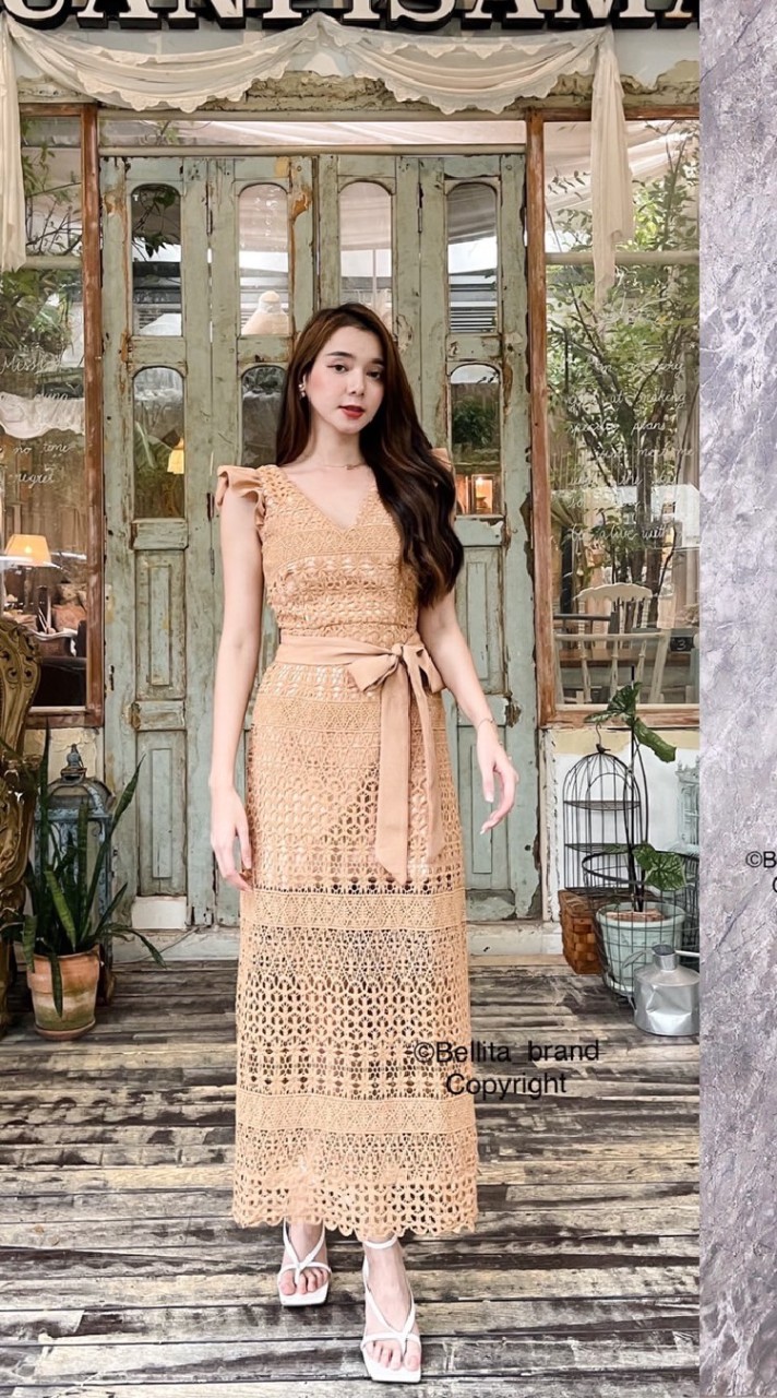 เสื้อผ้างานป้าย ชุดสวย เสื้อผ้า งานป้าย ส่งฟรี รองเท้า ราคาถูก