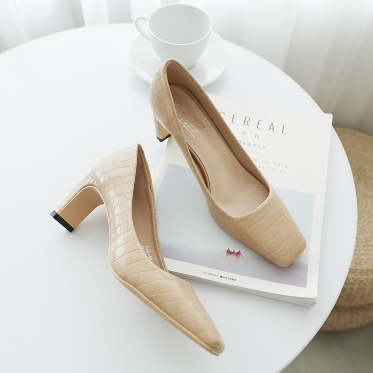 高跟鞋 扁跟 鱷魚紋 動物紋 奶茶色
