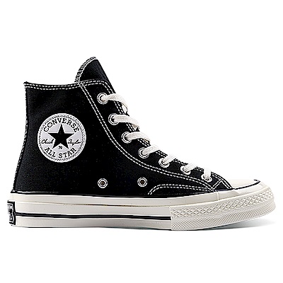 品名：Chuck Taylor All Star 1970將懷舊細節重新演繹高筒設計，偏窄鞋頭與修長鞋型上腳優雅顯瘦，凸顯簡潔經典的設計升級加厚的緩衝鞋墊，令行走更加舒適