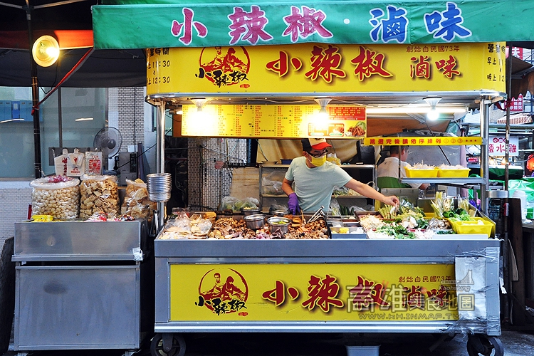 (高雄美食地圖專題)高雄南華商圈(新興市場)外帶美食一條街，必吃小吃這17家！