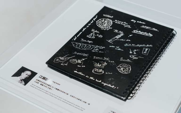 無印良品「Re WRITe重拾書寫」特展登場！8位創作者與你共享書寫的美好！ | LINE購物