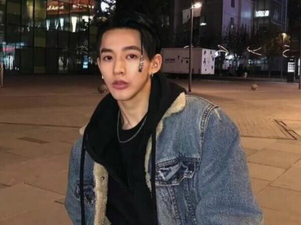 近期爆火男星的青澀舊照！鄧為、成毅風格差異大，陳哲遠、曾舜晞從小顏值就高！