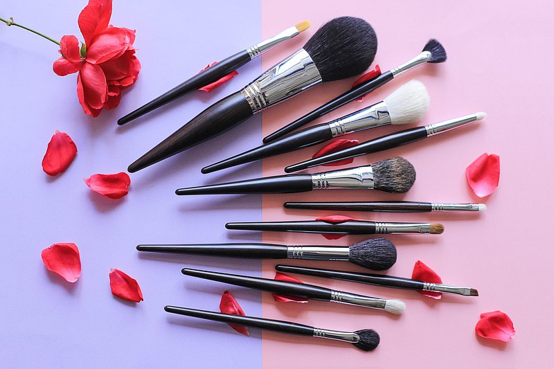 滿額免運費新品 精製彩妝刷全套12支組 I 極柔軟動物毛 | 黑檀木