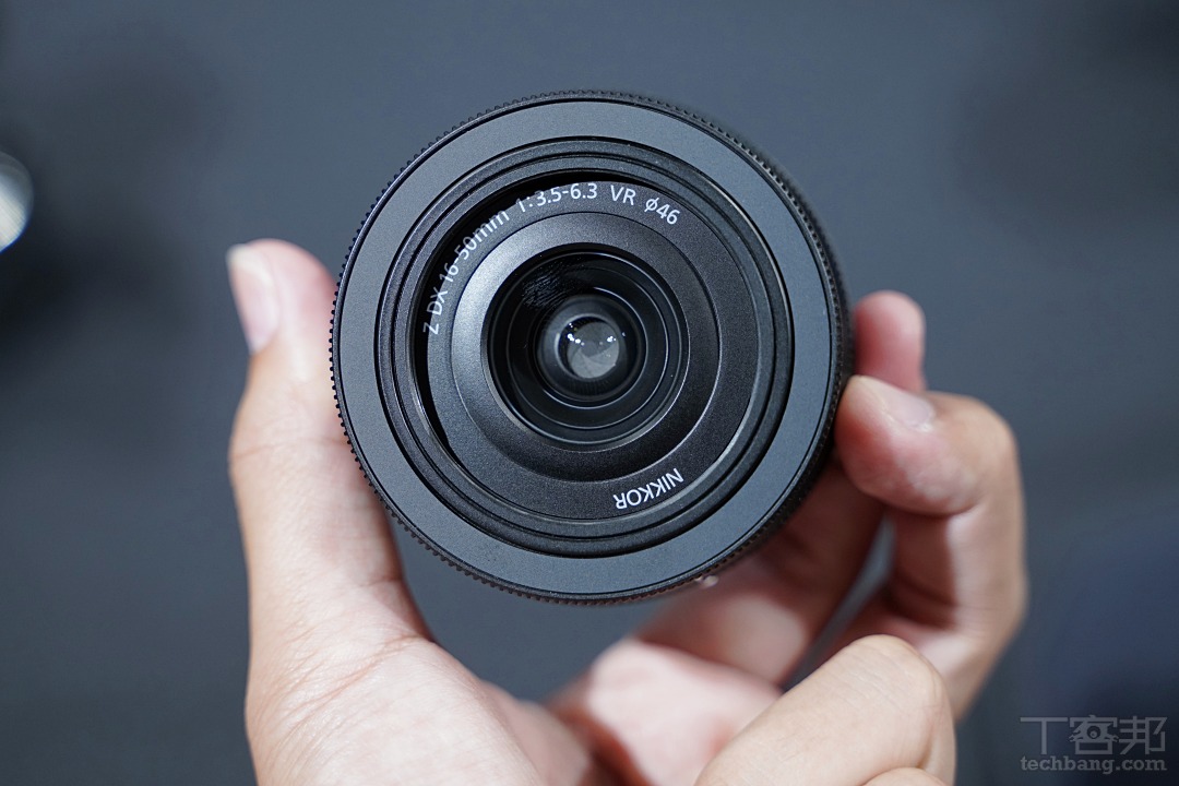 Nikon APS-C 無反微單 Z50 正式登場，單機身售價 26,800 元，要價近 27 萬天價鏡頭同步亮相