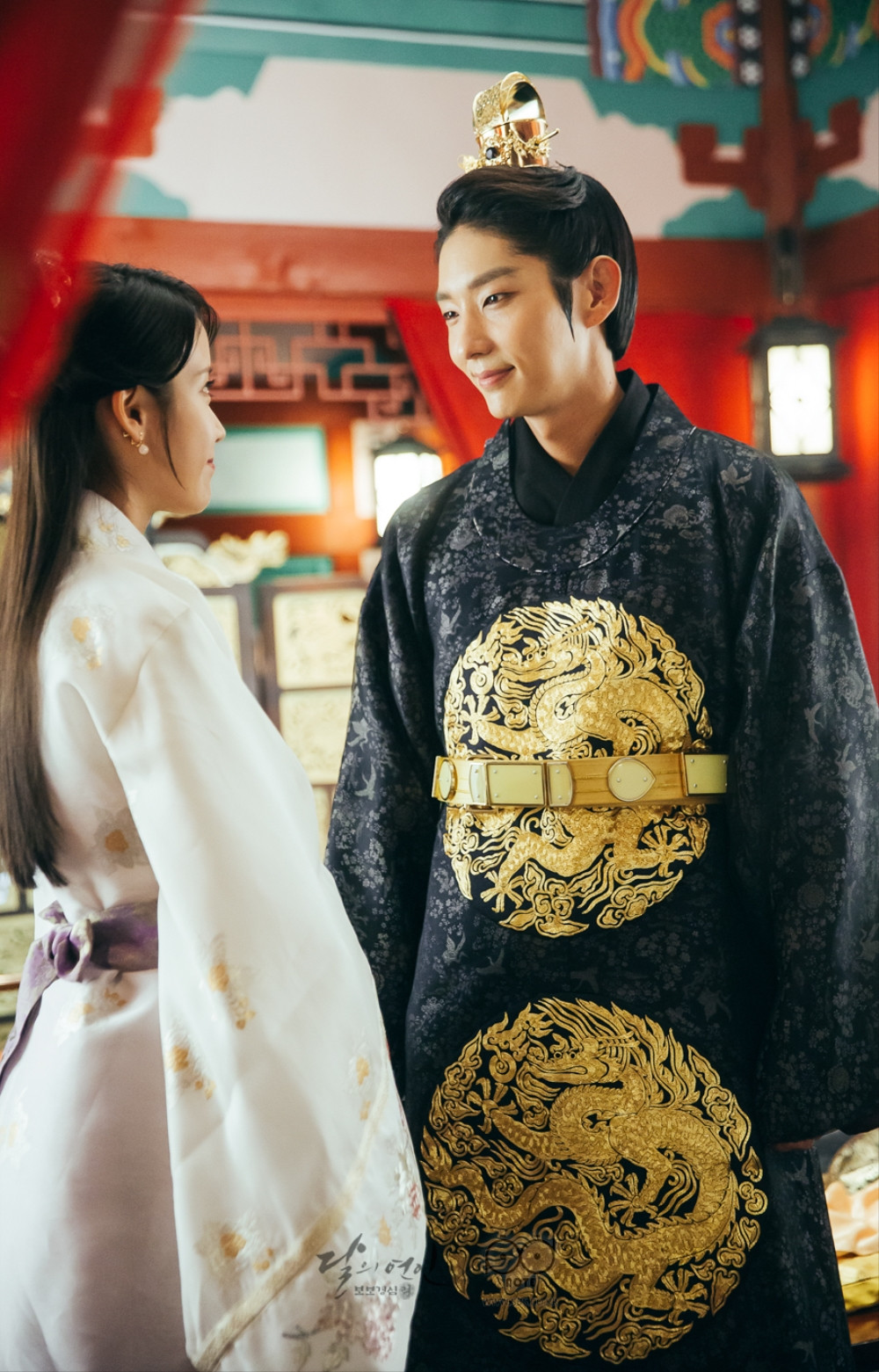 《惡之花》李準基顏值變化4：《步步》和IU有11歲年齡差，根本看不出來！